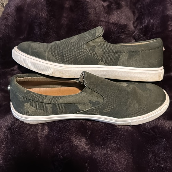 Steve Madden Ecentric  Women's Slip on Shoes, Rare Camouflage! Size 9 - Picture 5 of 5